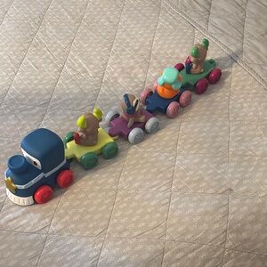 Infantino Vibrant Animal Train Set